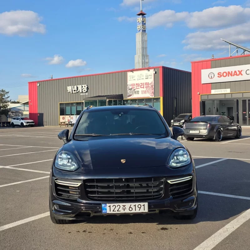 Porsche CAYENNE