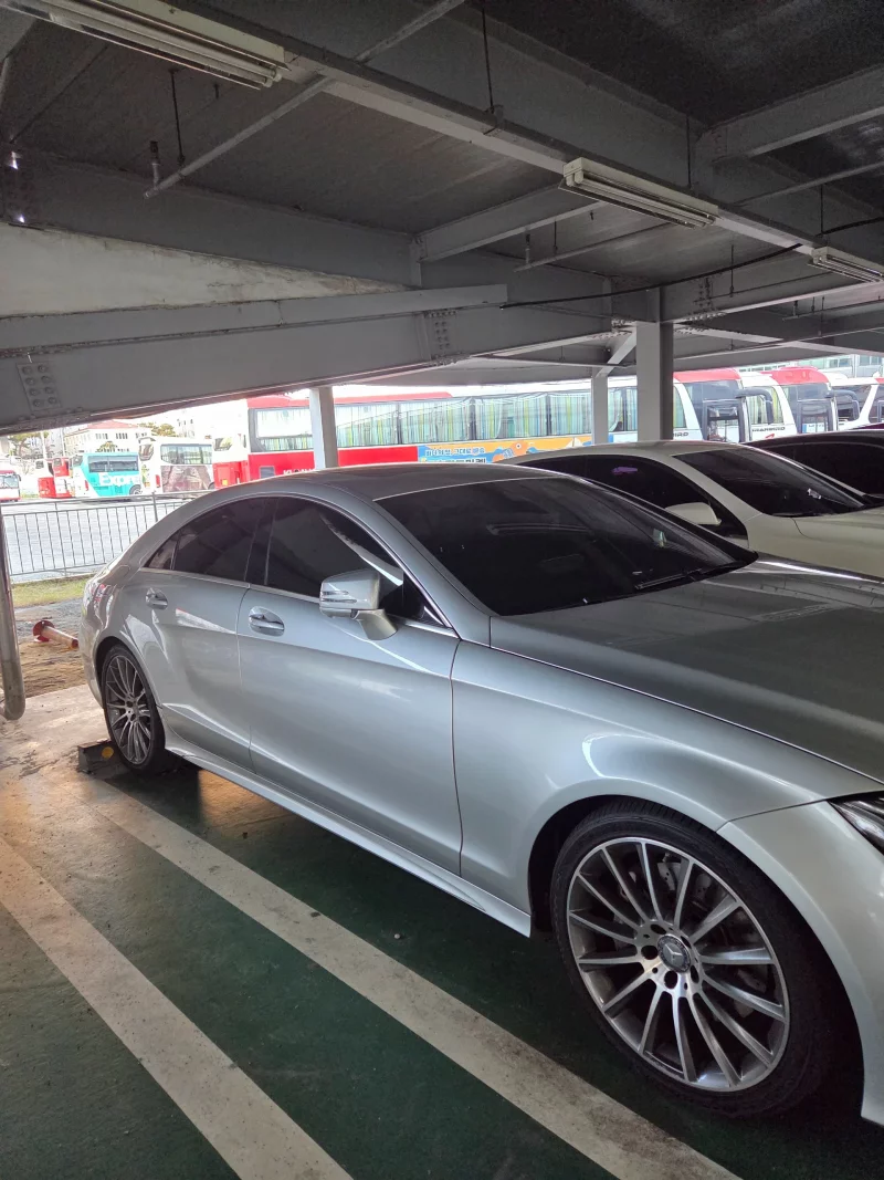 Mercedes-Benz CLS-Class