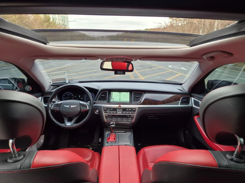 Hyundai Genesis
