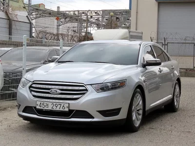 Ford TAURUS