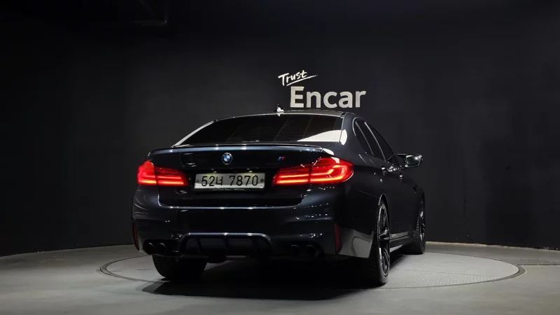 BMW M5