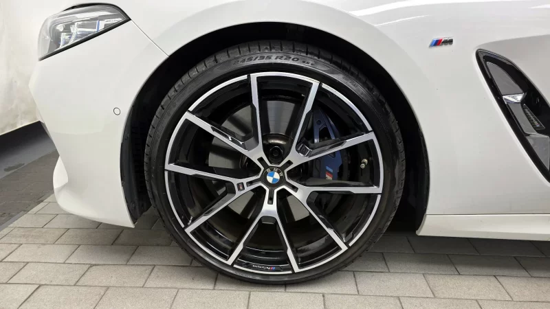 BMW 8-Series
