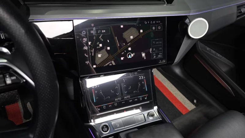 Audi e-tron