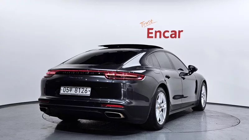 Porsche PANAMERA