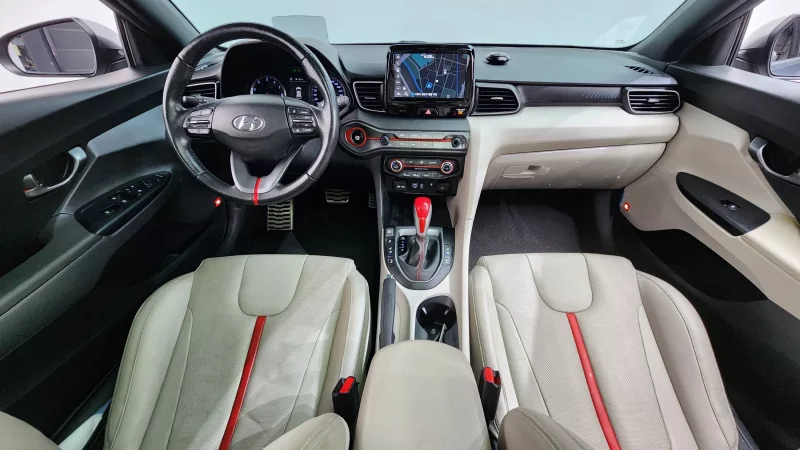 Hyundai Veloster