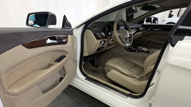 Mercedes-Benz CLS-Class