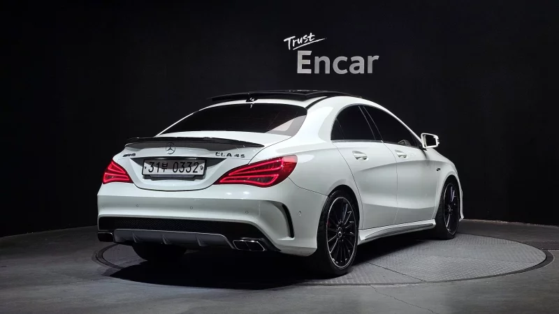 Mercedes-Benz CLA-Class