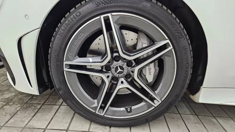 Mercedes-Benz CLS-Class