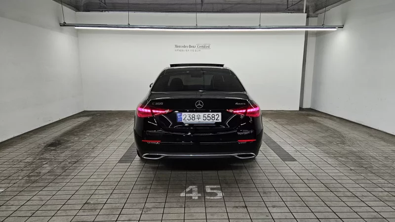 Mercedes-Benz C-Class