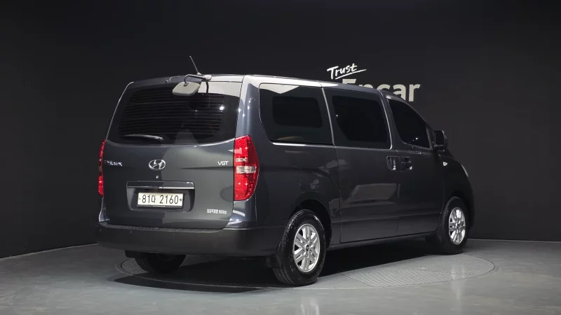 Hyundai Grand Starex