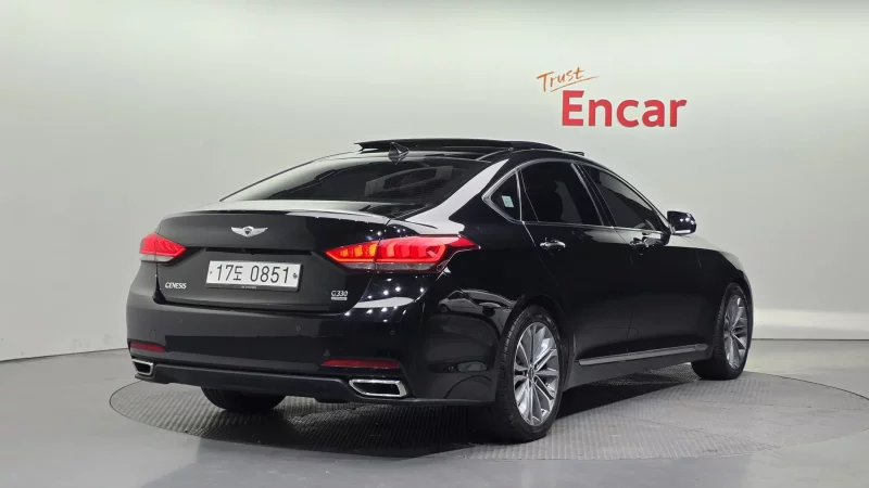 Hyundai Genesis