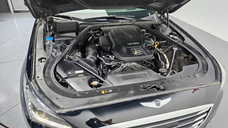 Hyundai Genesis