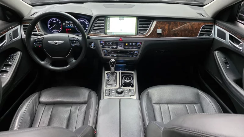 Hyundai Genesis