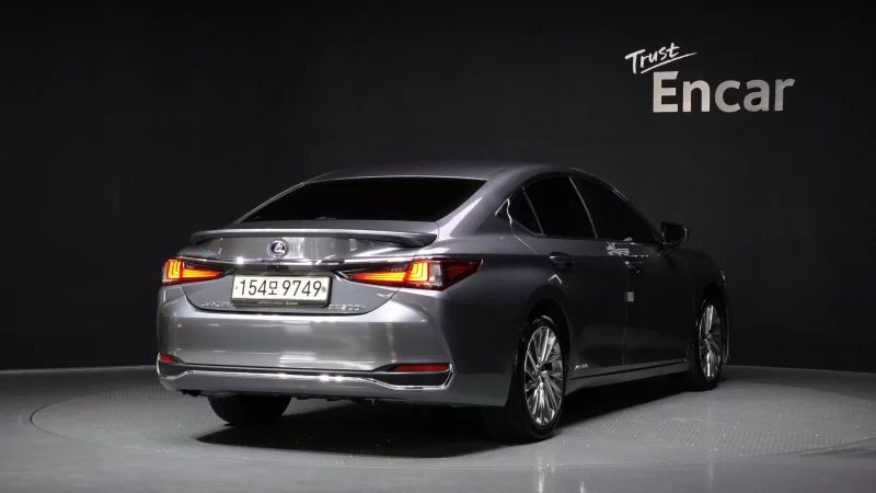 Lexus ES300h
