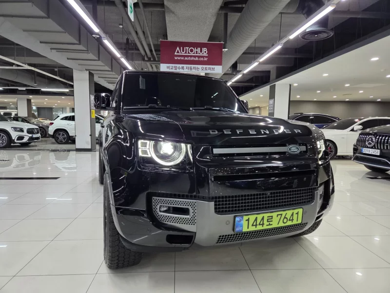 Land Rover DEFENDER