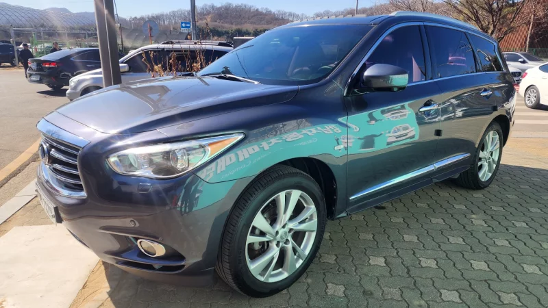 Infiniti JX