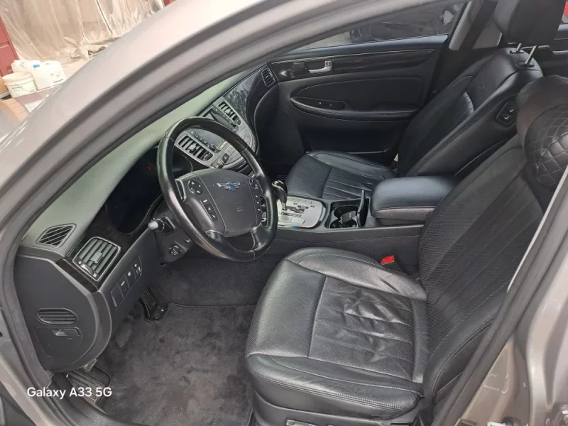 Hyundai Genesis