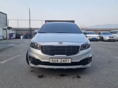 Kia Carnival