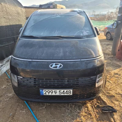 Hyundai Staria