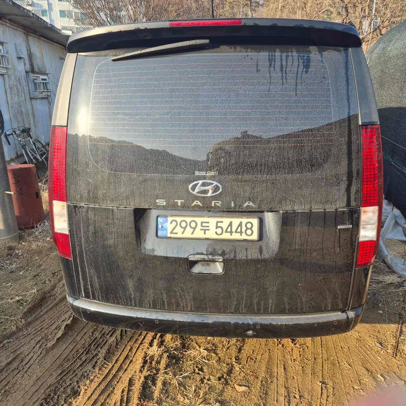 Hyundai Staria