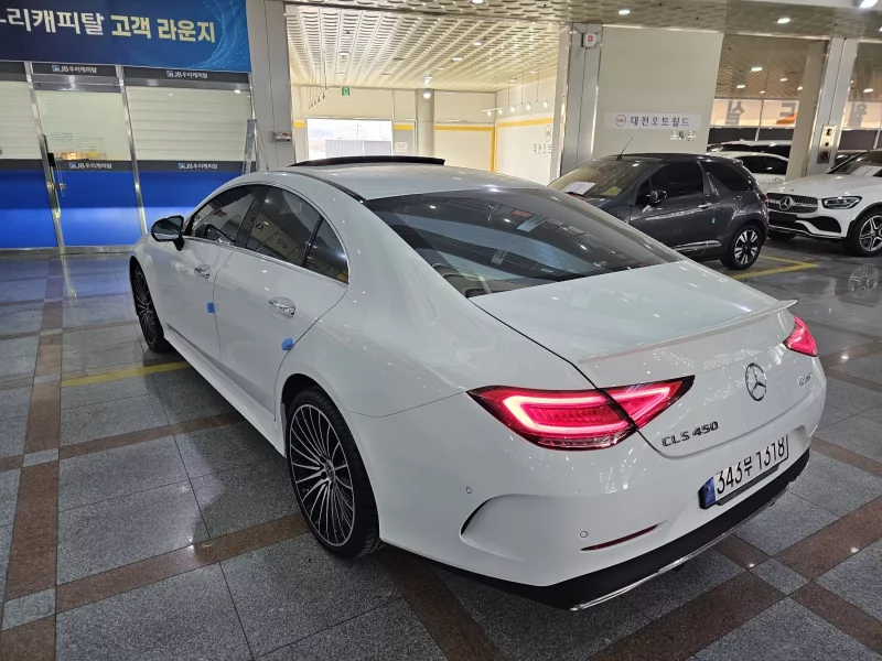 Mercedes-Benz CLS-Class