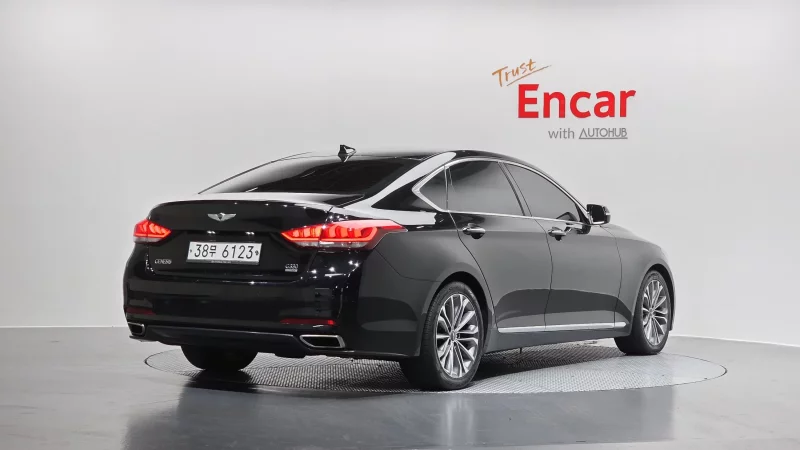 Hyundai Genesis