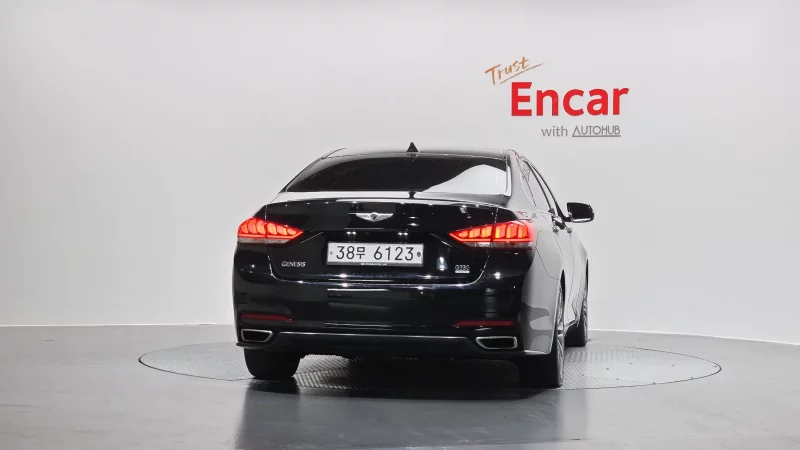 Hyundai Genesis