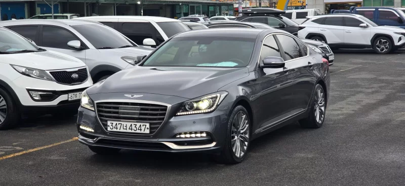 Hyundai Genesis