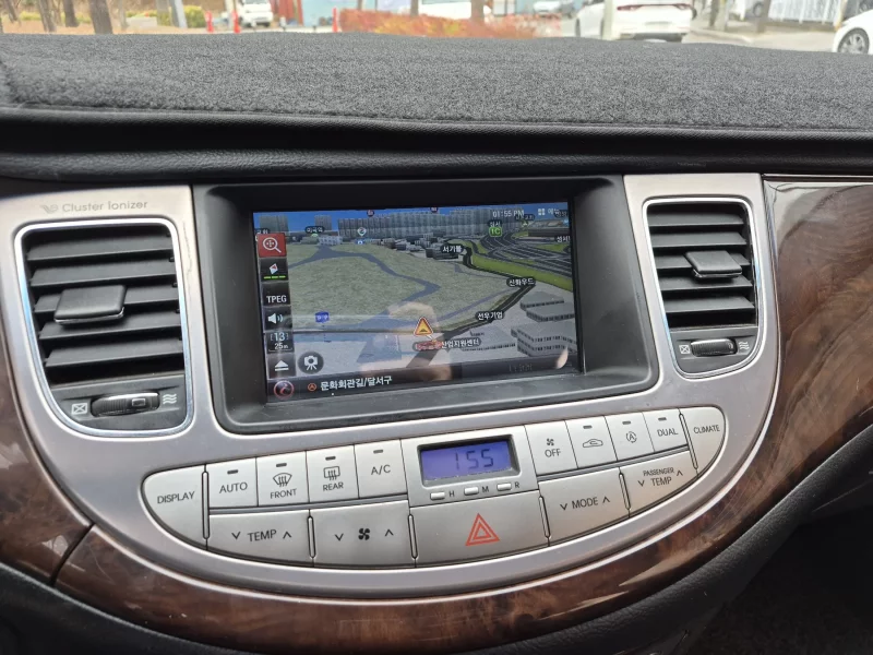Hyundai Genesis
