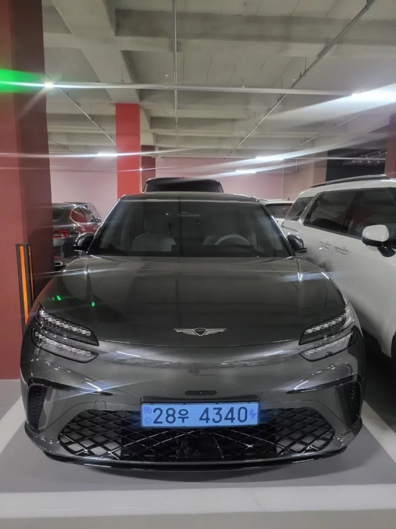 Genesis GV60
