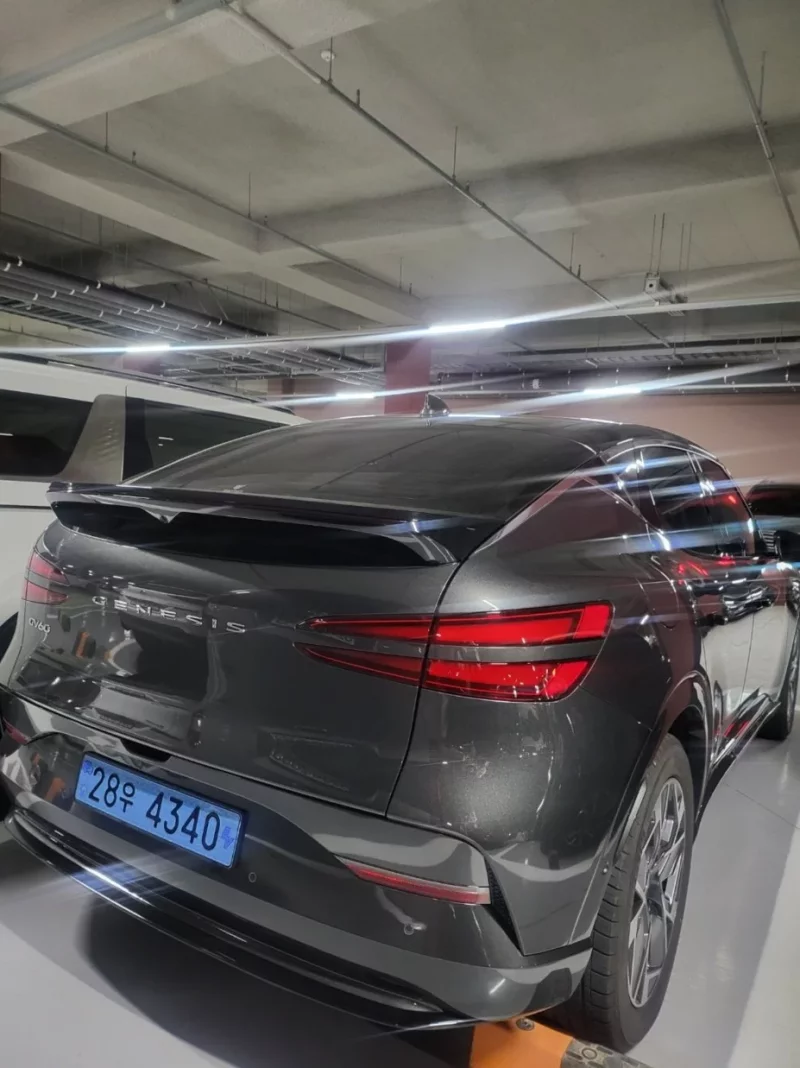 Genesis GV60