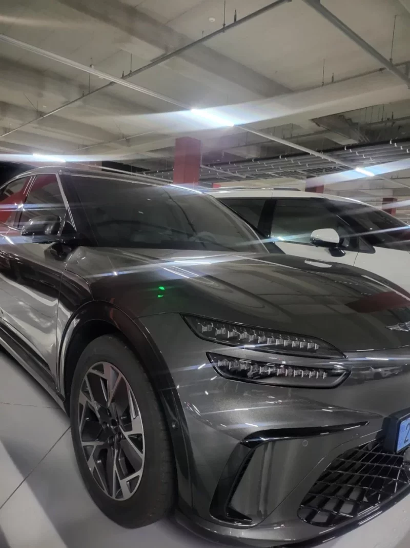 Genesis GV60