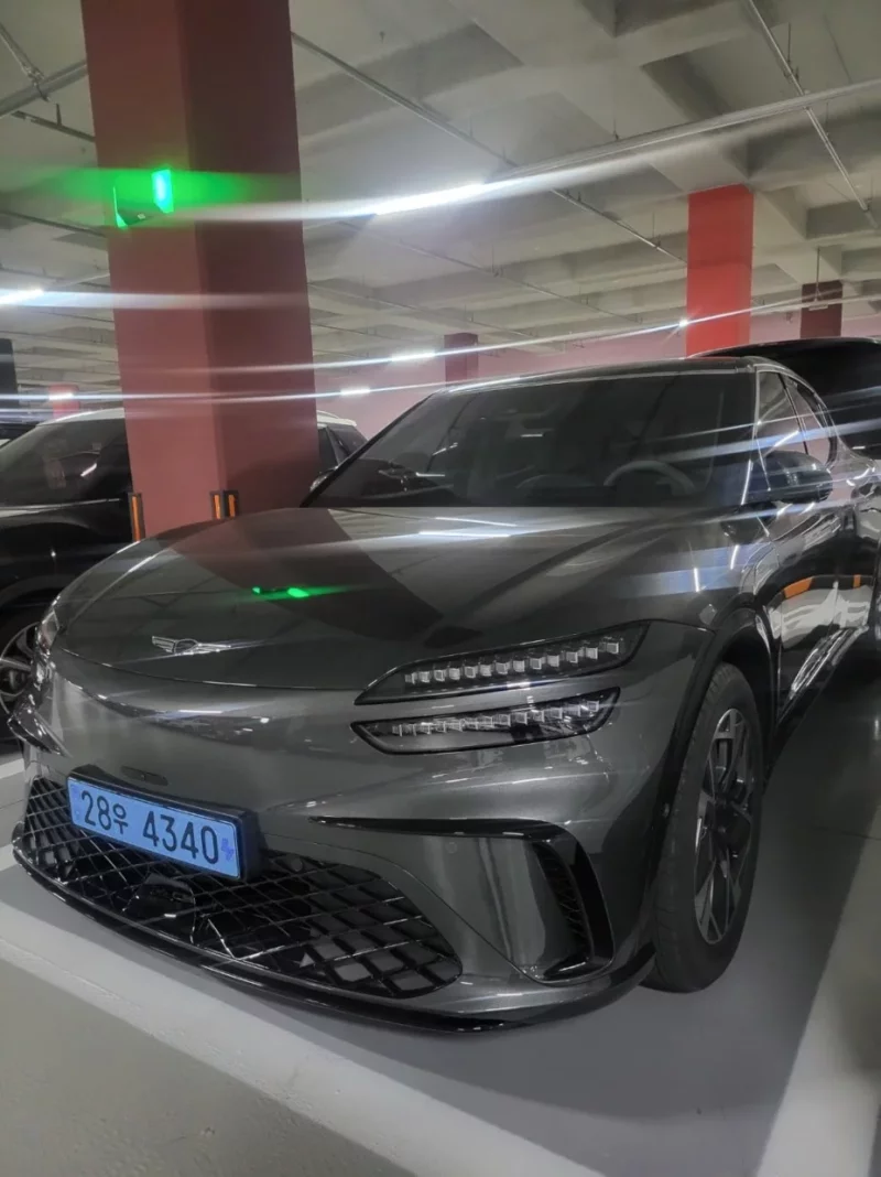 Genesis GV60