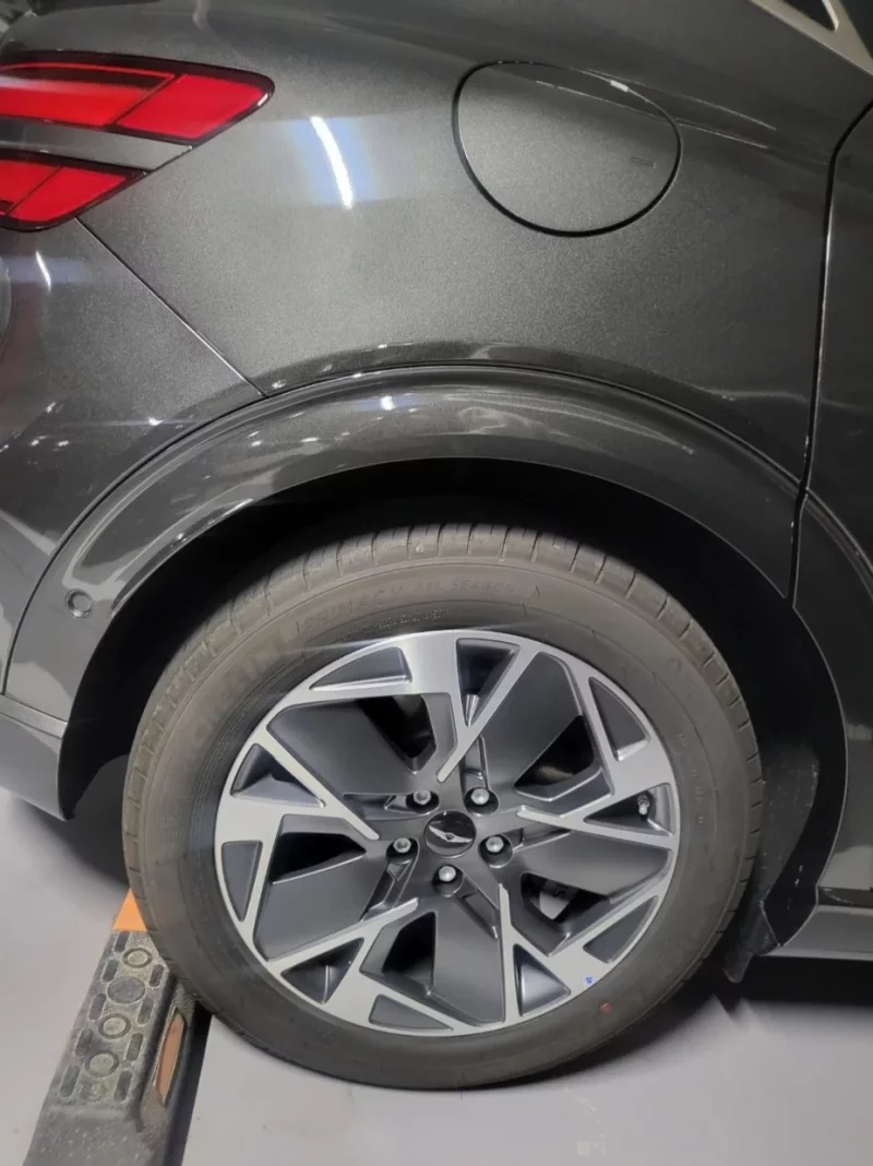Genesis GV60