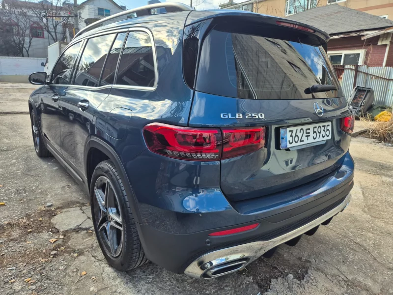 Mercedes-Benz GLB-Class