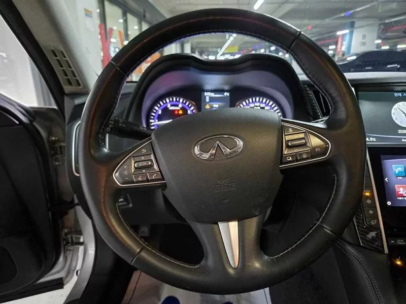 Infiniti Q50