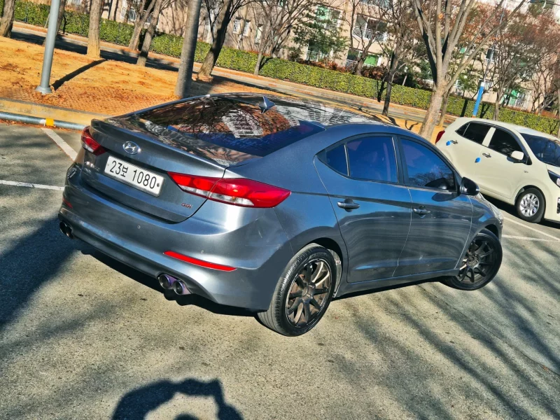 Hyundai AVANTE
