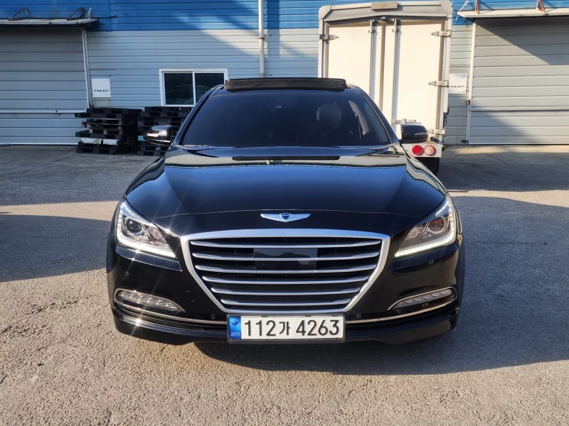 Hyundai Genesis