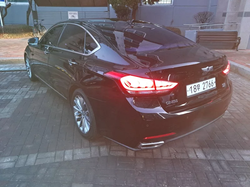 Hyundai Genesis