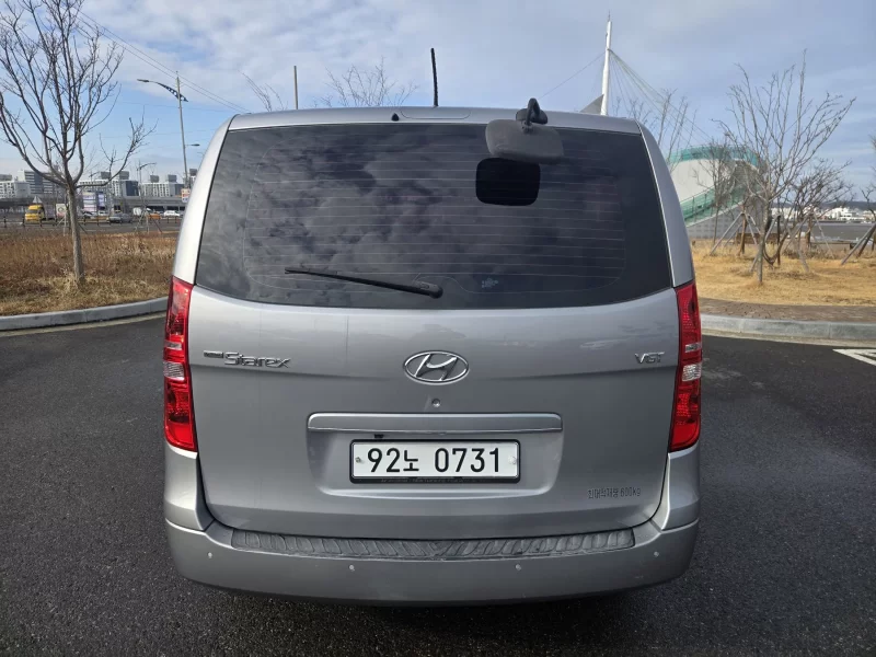 Hyundai Starex