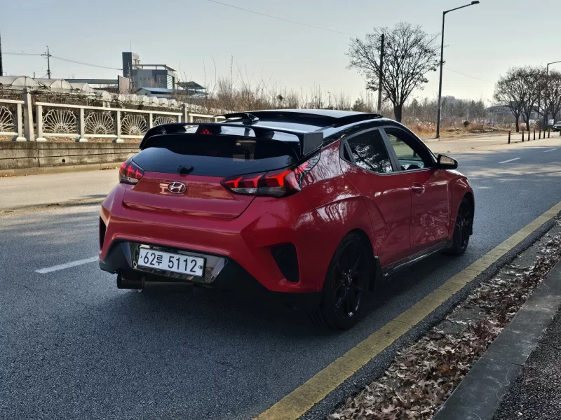 Hyundai Veloster