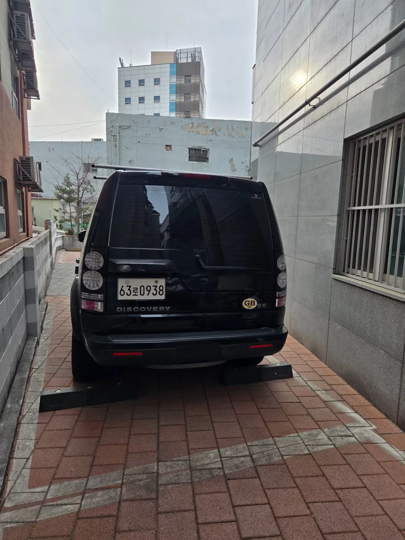 Land Rover DISCOVERY