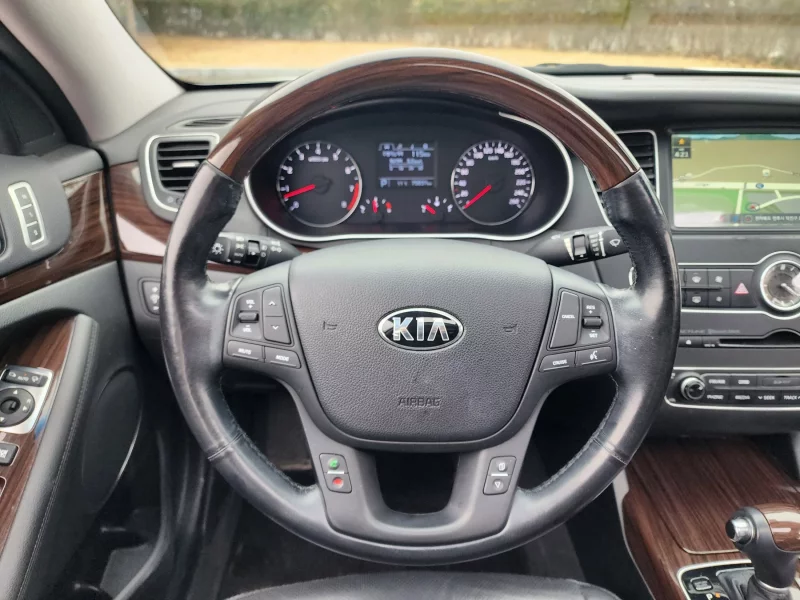 Kia K7