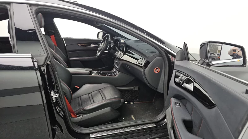 Mercedes-Benz CLS-Class