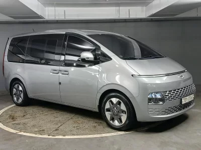 Hyundai Staria