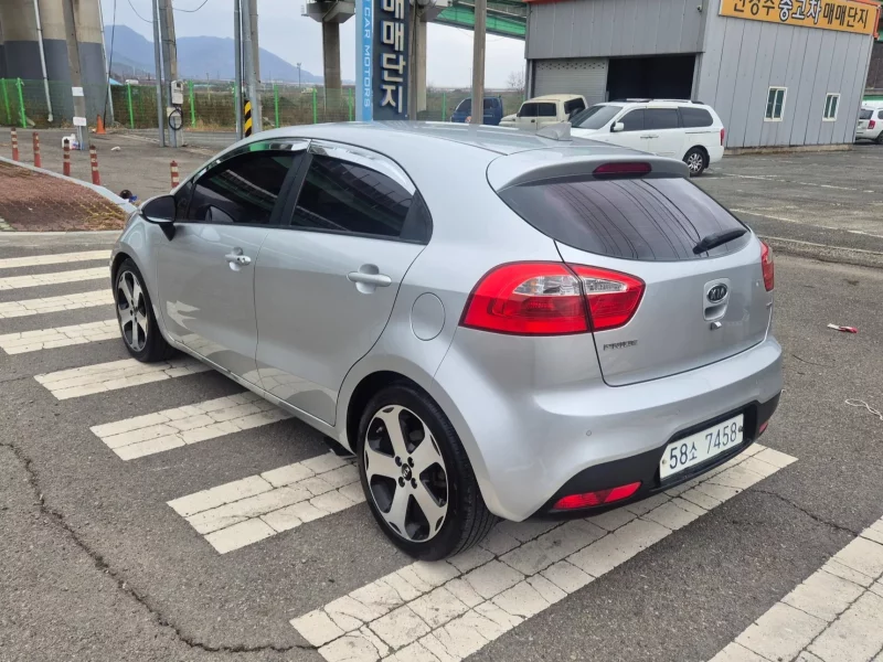 Kia pride