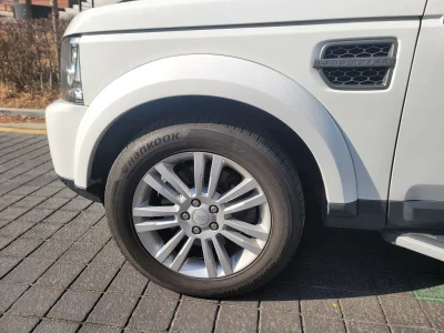 Land Rover DISCOVERY