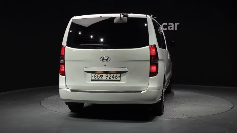 Hyundai Grand Starex