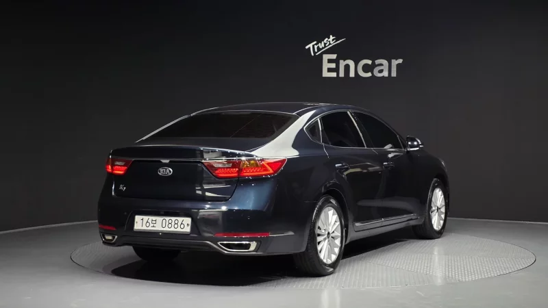 Kia K7