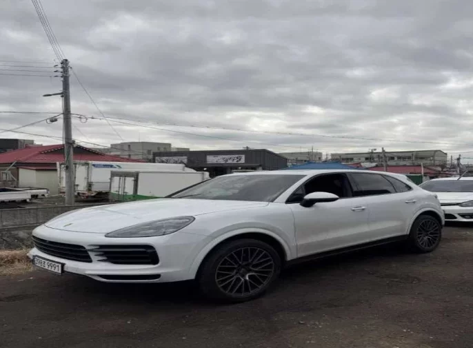 Porsche CAYENNE